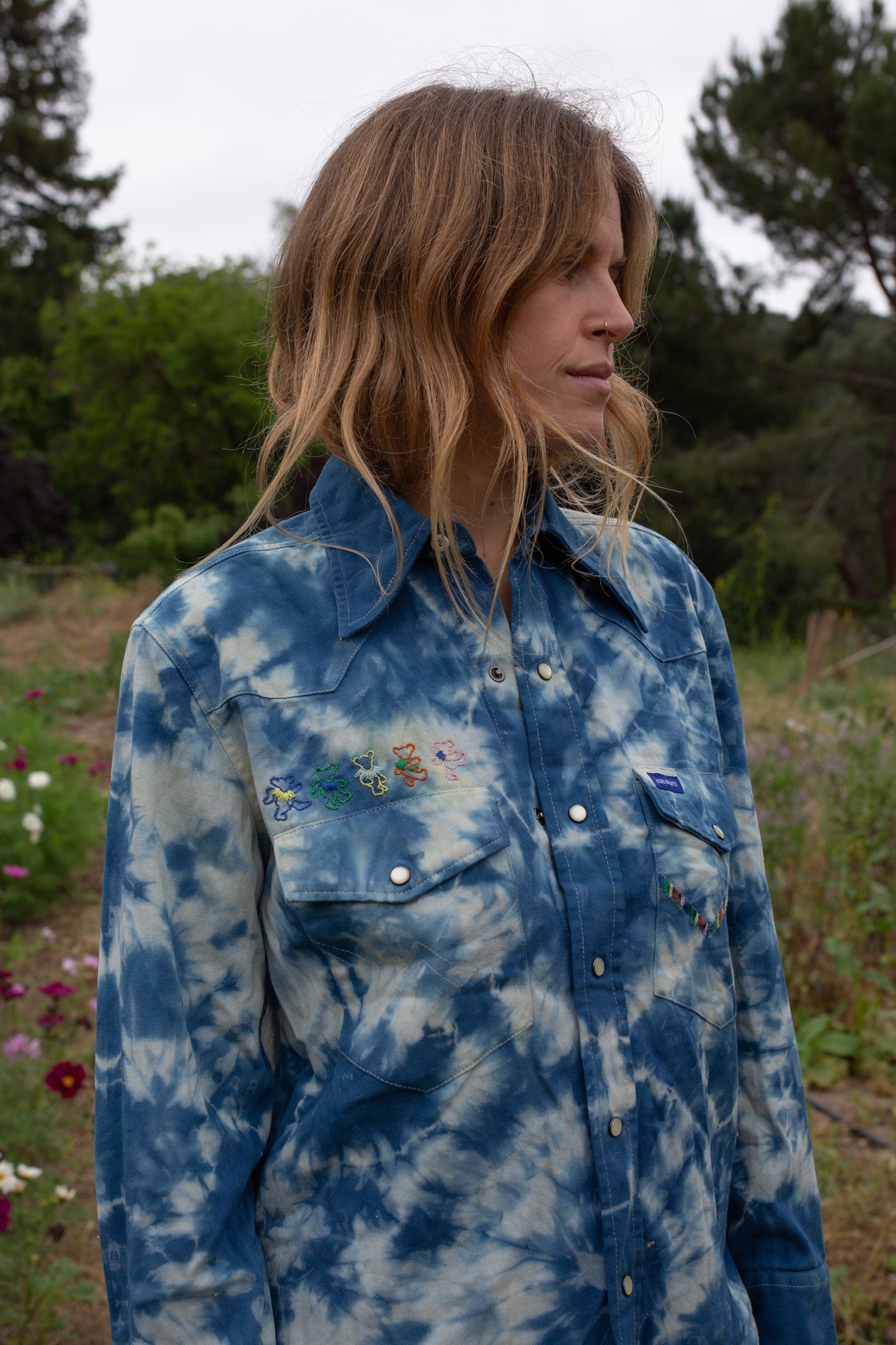 Deadhead Embroidered Western Shirt - Indigo