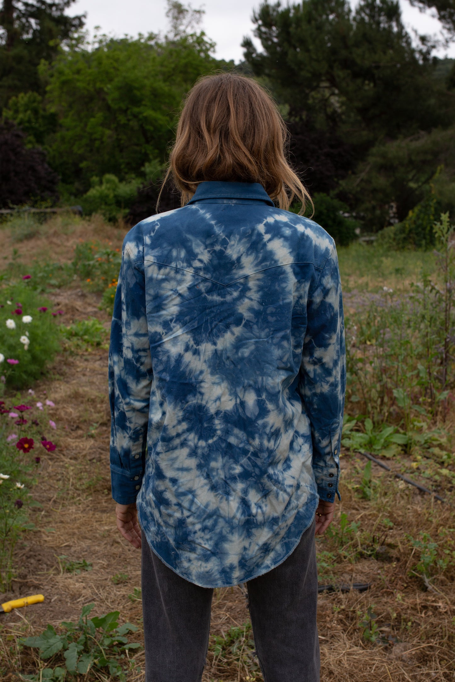 Deadhead Embroidered Western Shirt - Indigo